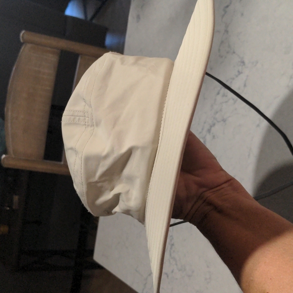 SOLAR ESCAPE TAN HIKING/FISHING HAT - Picture 1 of 7